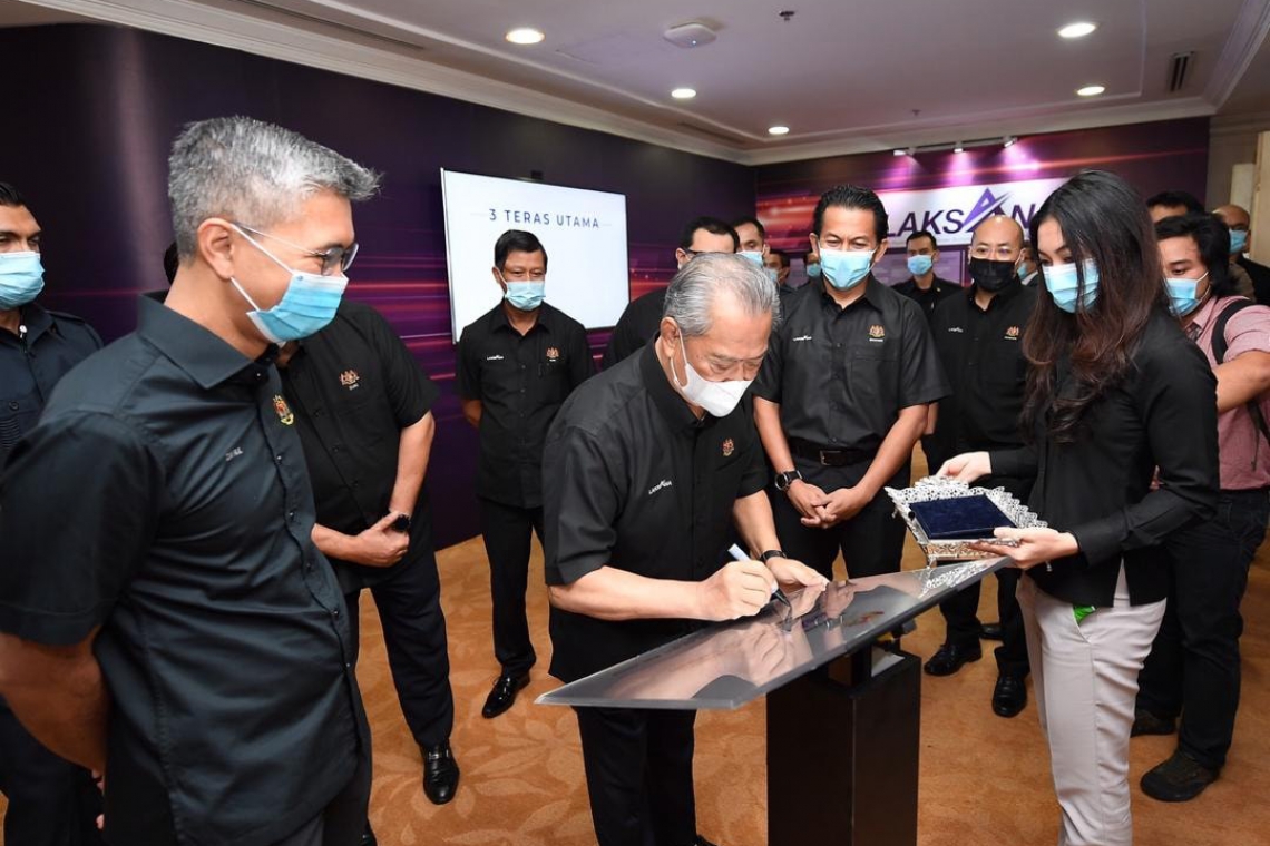 Lawatan Perdana Menteri Ke Unit Pelaksanaan Dan Koordinasi Stimulus Ekonomi Antara Agensi Nasional (LAKSANA) &amp; Perasmian Digital Dashboard