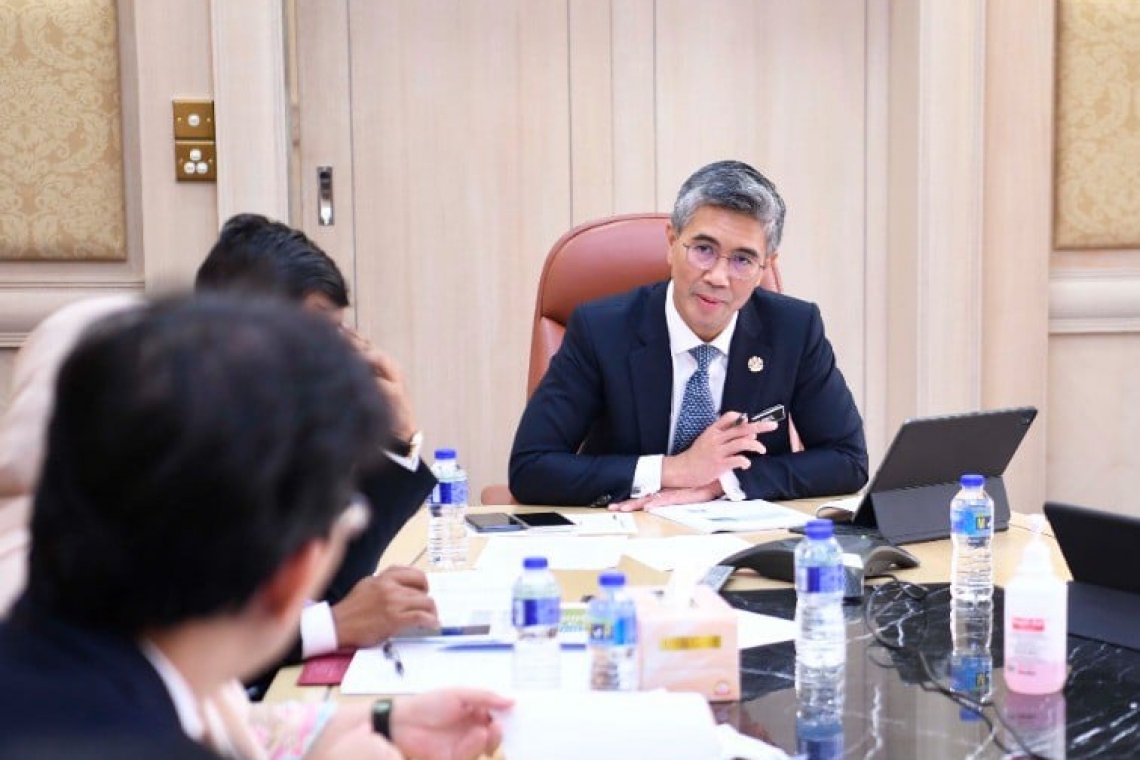 Perbincangan Produktif Bersama Penganalisis Dan Ahli Ekonomi