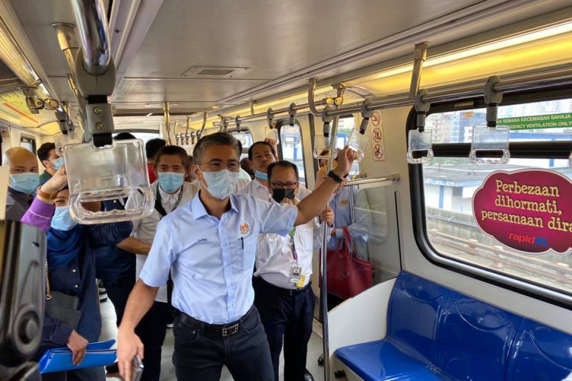 Lawatan Kerja Ke Prasarana Bhd Dengan Menaiki LRT Dan MRT