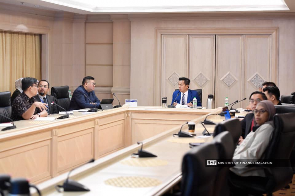 Mesyuarat bersama Pegawai BNM, SC, MDEC, dan FAOM