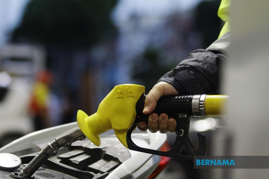 Bernama - RON95, RON97 Petrol Prices Up 2 Sen, Diesel Up 7 Sen Per Litre