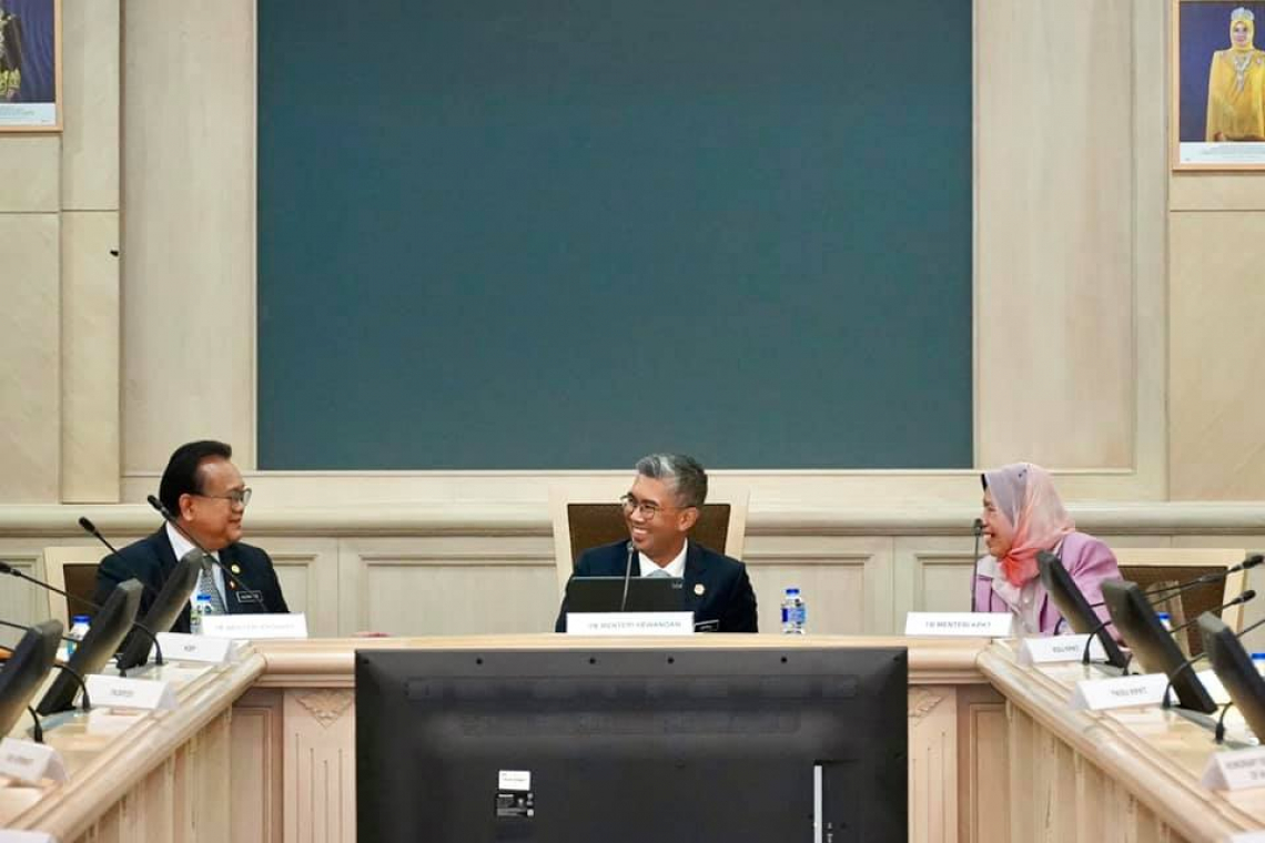 Mesyuarat Bersama Wakil-Wakil Dari Syarikat Peminjam Wang Berlesen 