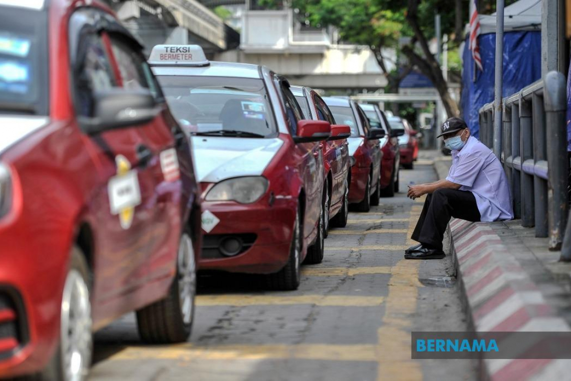RM500 kepada pemandu bas, teksi, e-hailing dibayar mulai hari ini – Tengku Zafrul