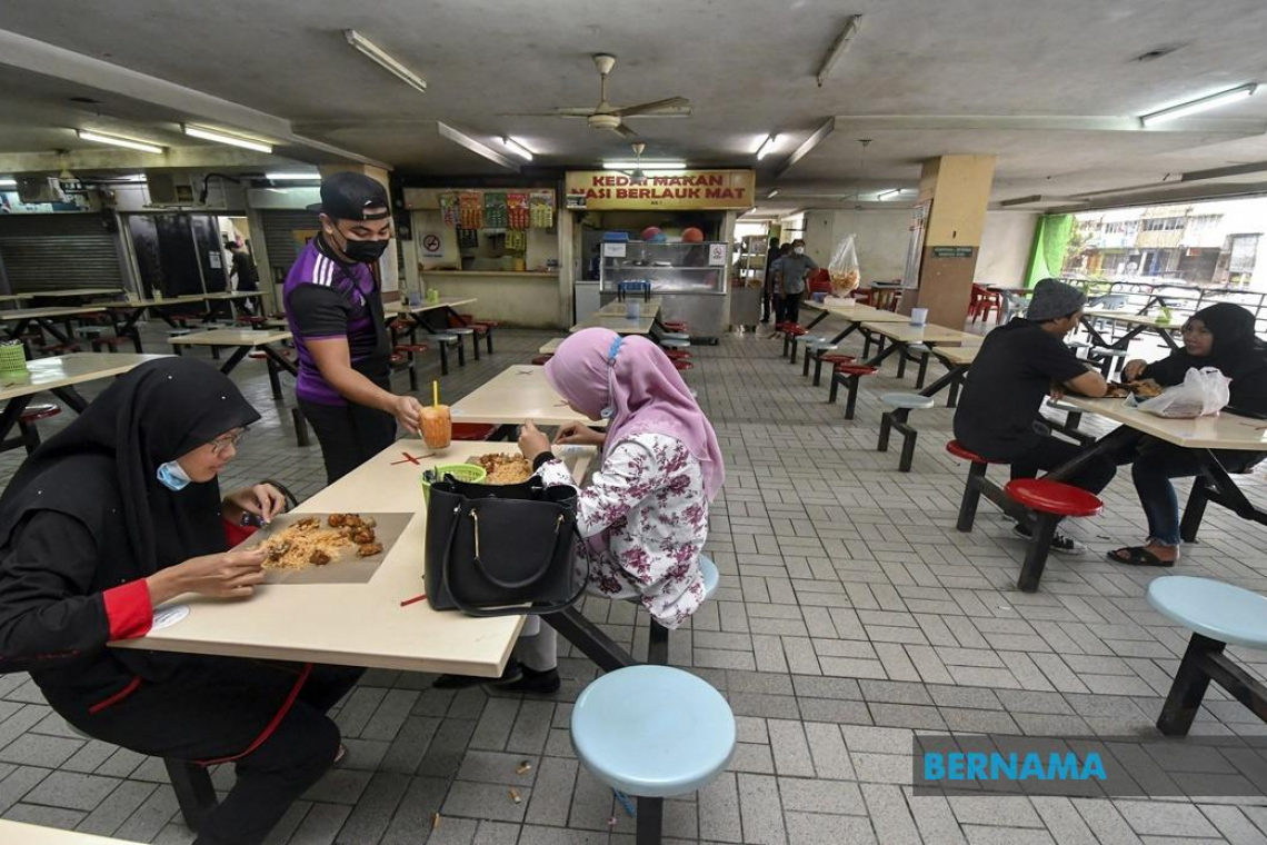 Kerajaan kekal komited cari mekanisme bantu golongan terjejas COVID-19 – Tengku Zafrul