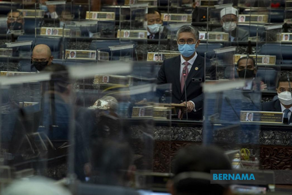 Govt to spend RM1.2 bln to extend contracts for 14,000 medical, dental officers, pharmacists