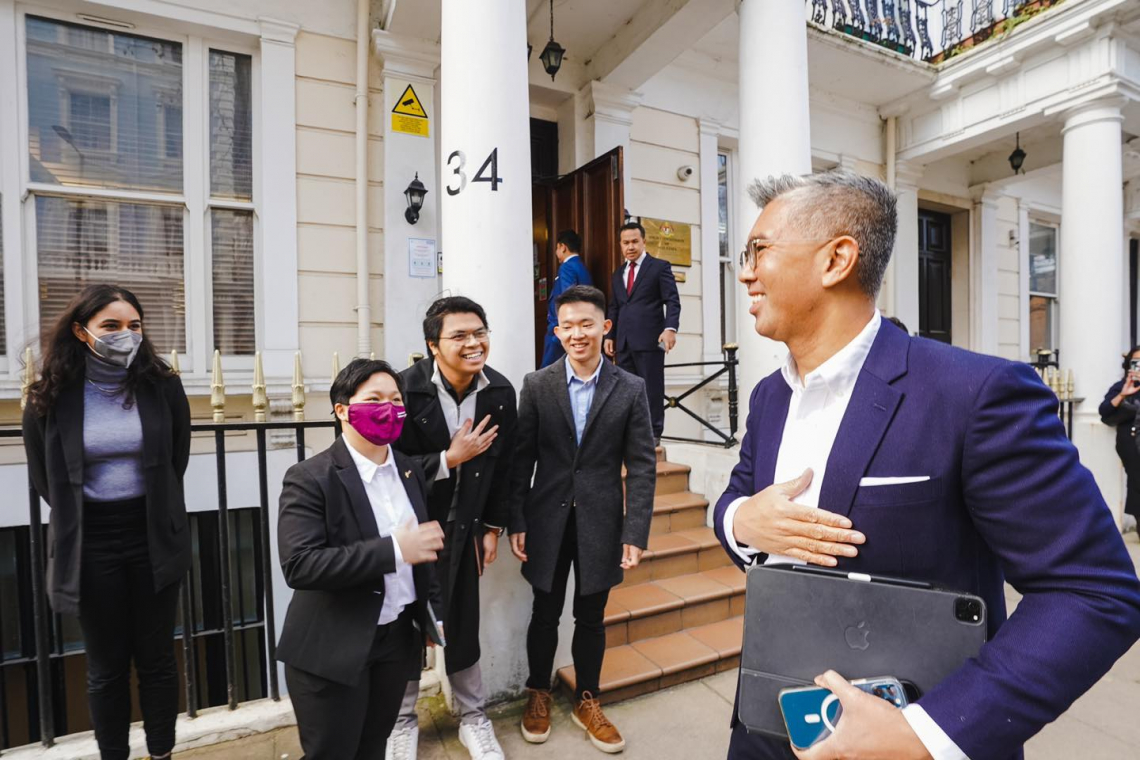 Sesi Lawatan dan Perbincangan di Malaysia Hall, London