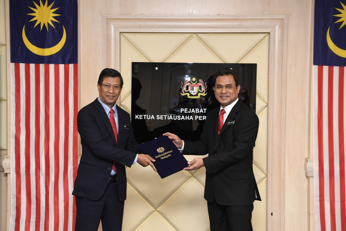 Sesi Penyerahan Surat Penempatan Gred Utama