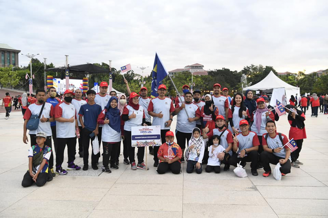 Majlis Pelancaran Bulan Kebangsaan dan Kibar Jalur Gemilang 2022