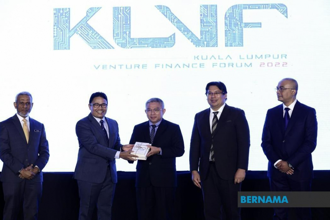 Bajet 2023 fokus kepada penggunaan teknologi automasi dan digital - Timb Menteri Kewangan II