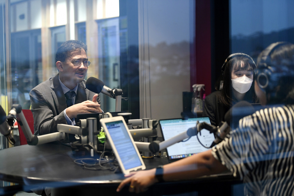 Sesi Wawancara di BFM &amp; The Edge