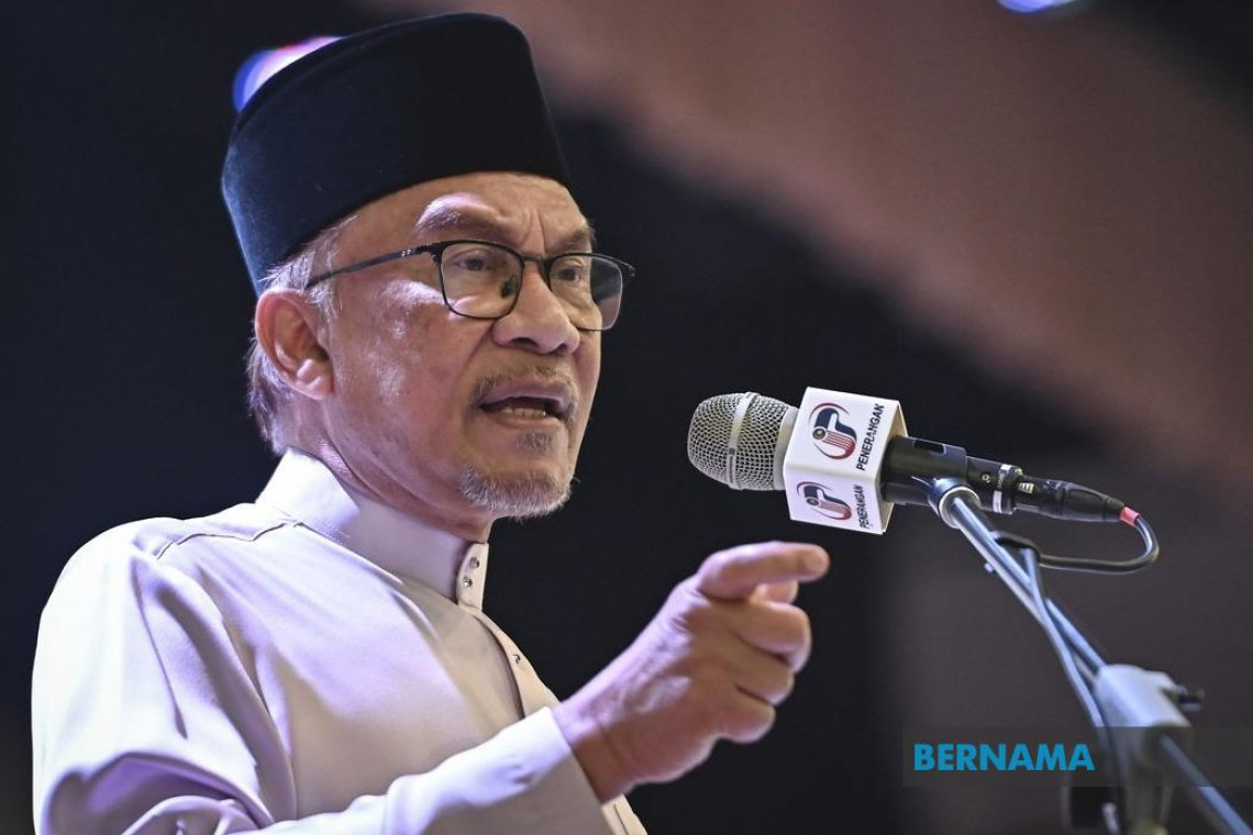 PM Anwar calls on banks to continue to help individuals, SMEs
