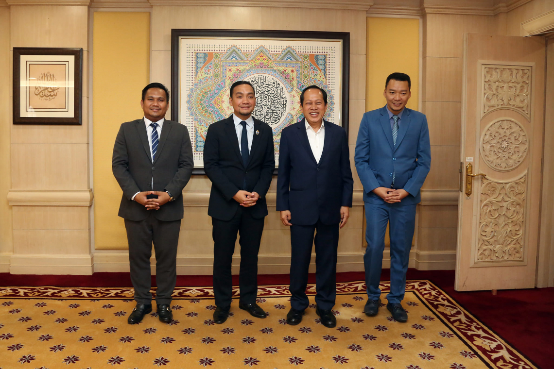 Sesi Kunjungan Hormat ke Kementerian Kewangan