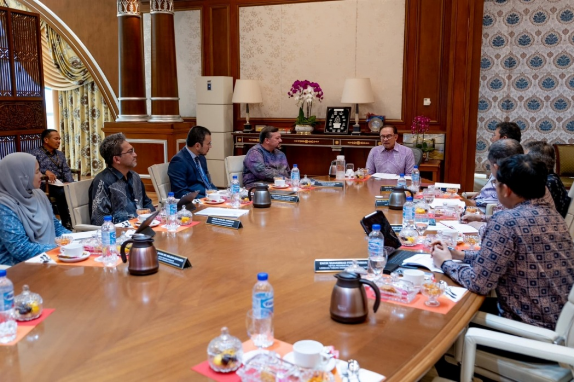 GLIC, GLC Harus Gembleng Tenaga Sokong Aspirasi Negara Memperkasa Rakyat - Anwar