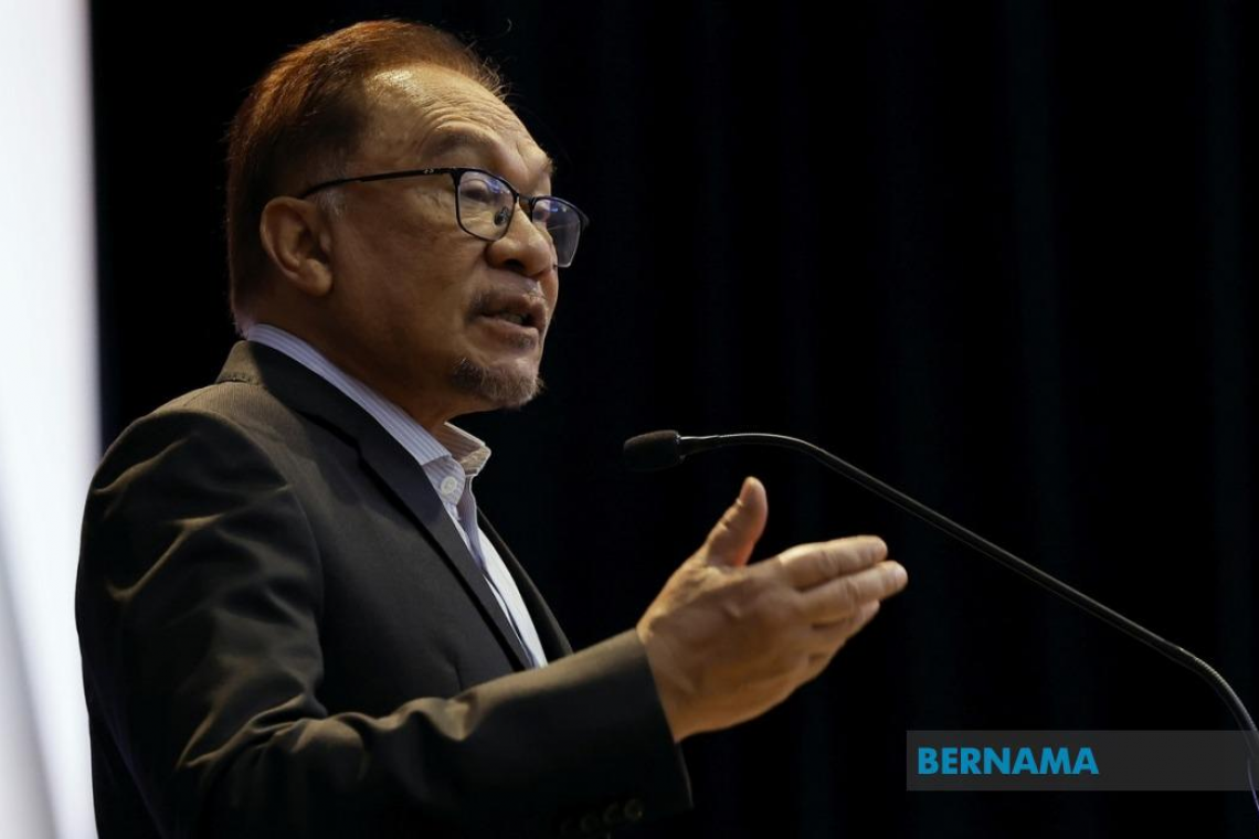 PM Urges GLICS, GLCS To Reduce Overseas Investments And Focus More On Domestic Market