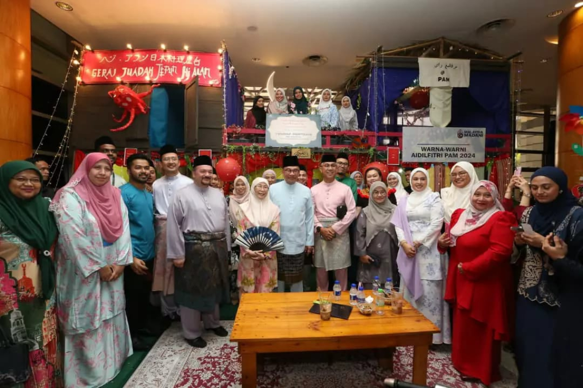 Majlis Hari Raya MADANI Kementerian Kewangan Meriah
