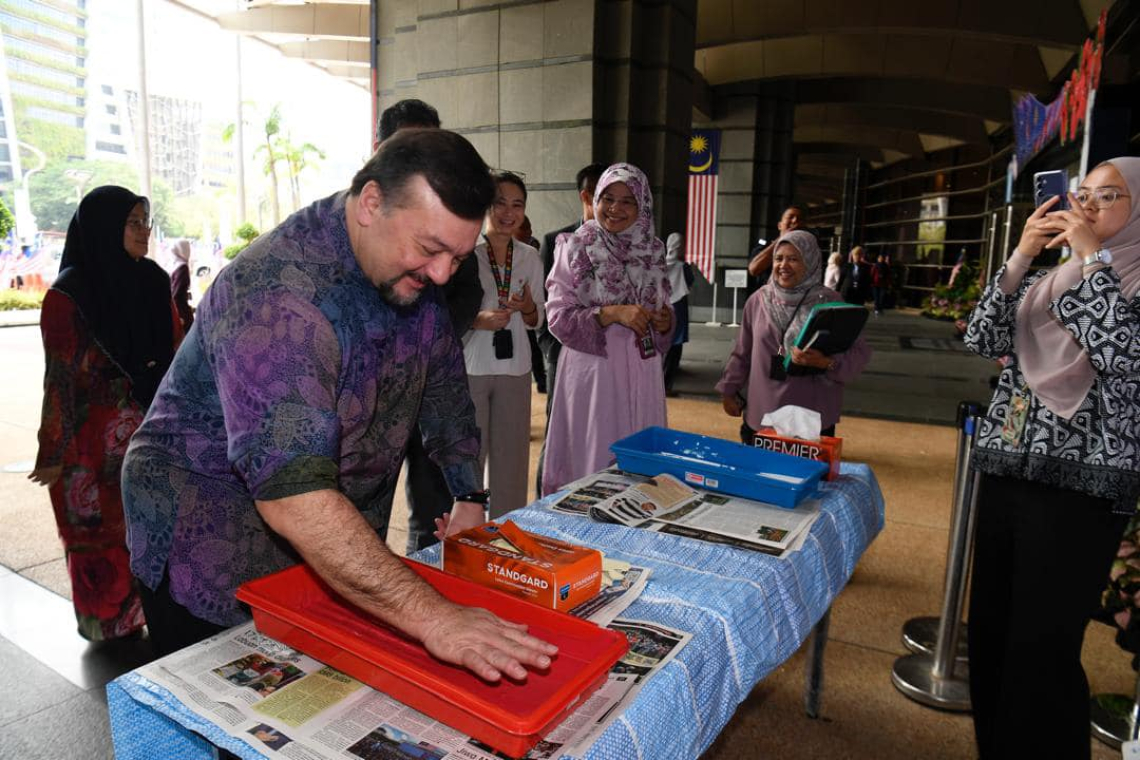 Program Capan Tangan Bendera sempena Program Semarak Jiwa Merdeka