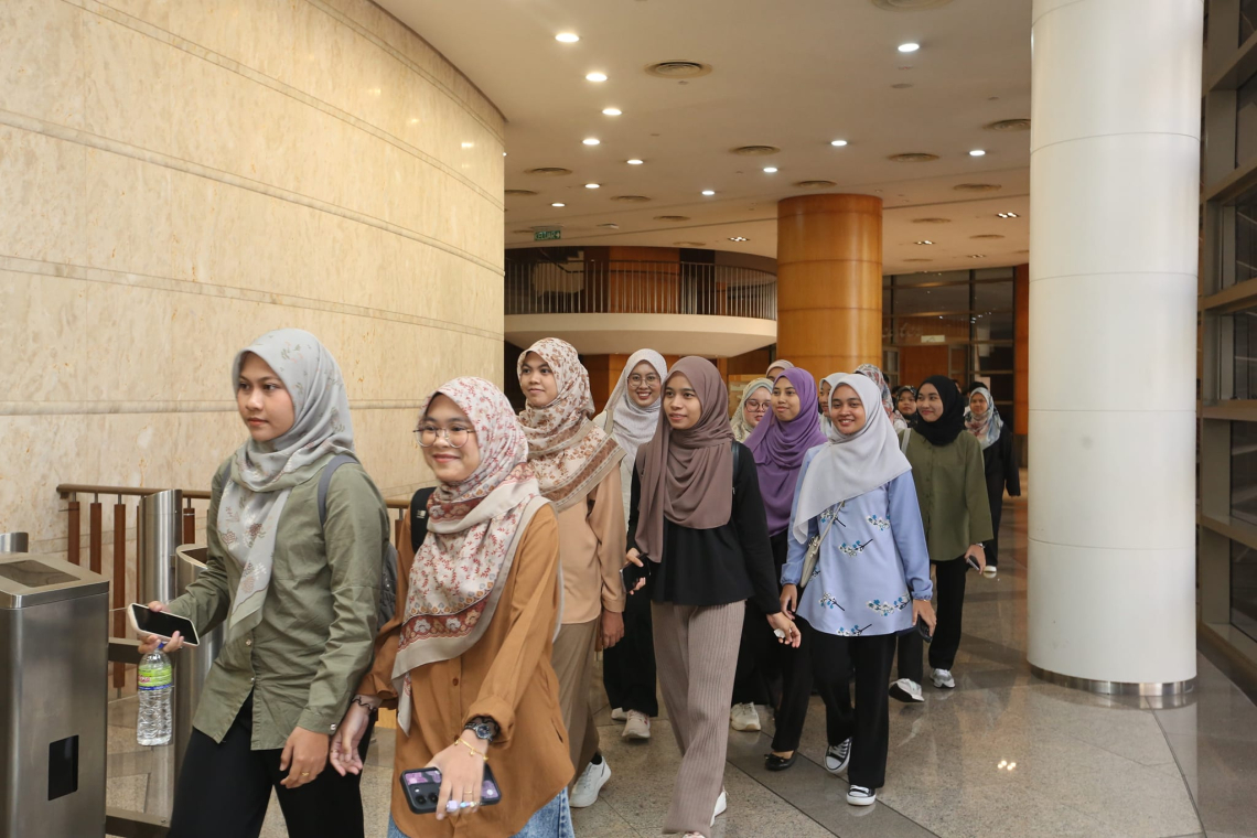 Sesi Lawatan Akademik UiTM Seri Iskandar, Perak ke MOF