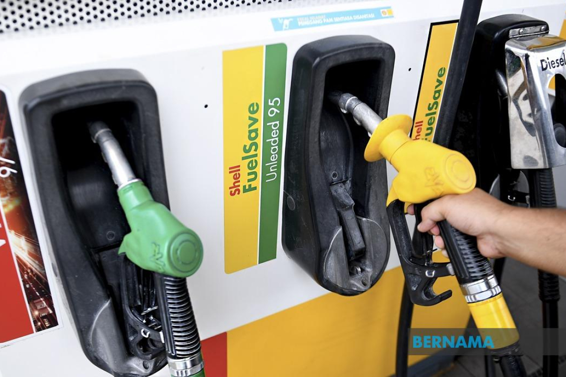 RON97 Retail Price Down 20 Sen, Diesel Up 50 Sen - MOF