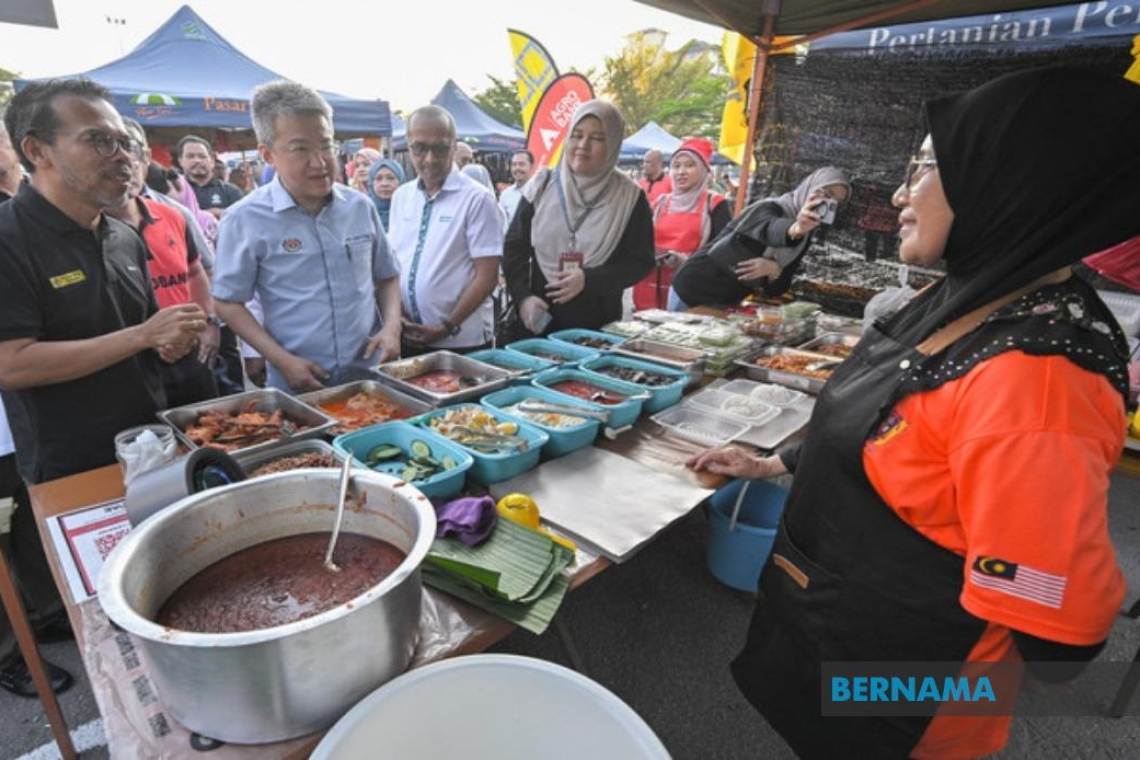 RM9.8 Bln Allocated To Expand Microfinancing For Small Traders - Liew