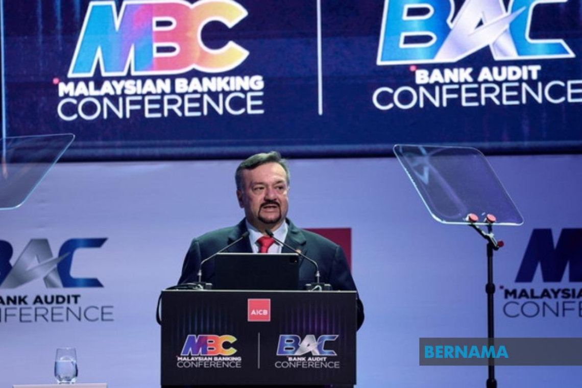 Masa Depan Sektor Kewangan Perlu Keseimbangan Antara Manusia Dan AI - Amir Hamzah