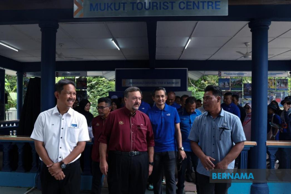 Kabin Bekalan Makanan Antara Manifestasi Kampung Angkat MADANI Buat Warga Tioman