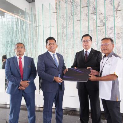 Sesi Lawatan Rasmi Ke Tun Razak Exchange City & Tower 106