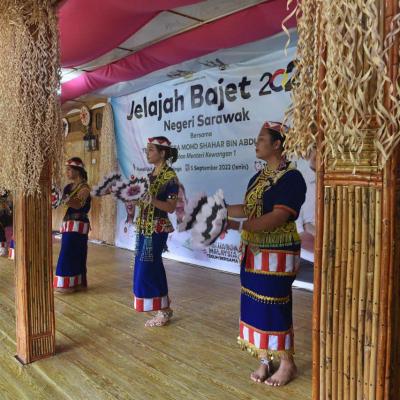 Sesi Turun Padang Sempena Jelajah #Bajet2023 Ke Rumah Panjang Uma Ukit, Sarawak