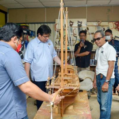 Sesi Turun Padang Sempena Jelajah #Bajet2023 Ke Industri Warisan Pembuatan Bot Di Pulau Duyong, Terengganu