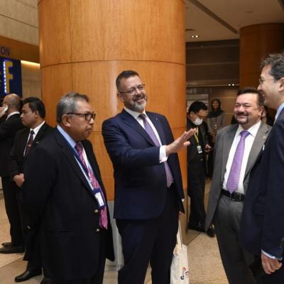 YAB Perdana Menteri “Clock In” Di MOF