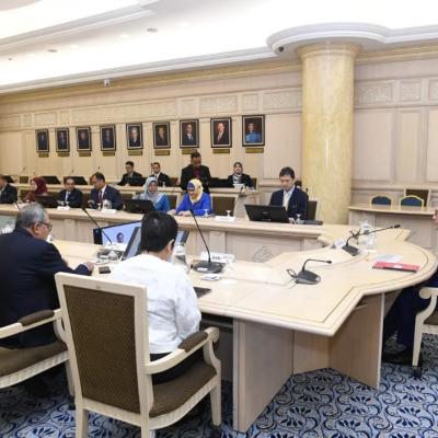 YAB Perdana Menteri “Clock In” Di MOF