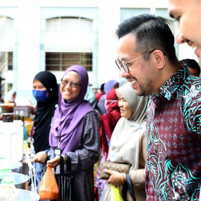 Sesi Beramah Mesra Di Jualan Mingguan PUSPANITA MOF
