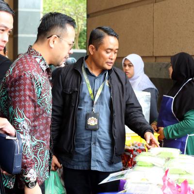 Sesi Beramah Mesra Di Jualan Mingguan PUSPANITA MOF
