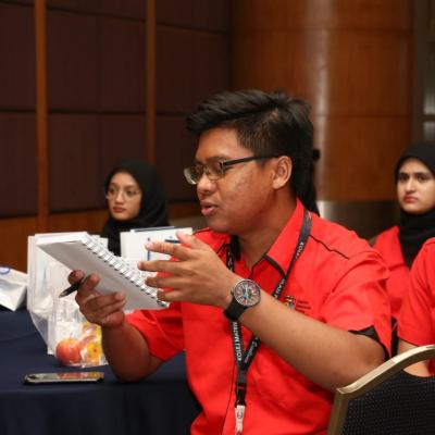 Sesi Lawatan Akademik ke MOF