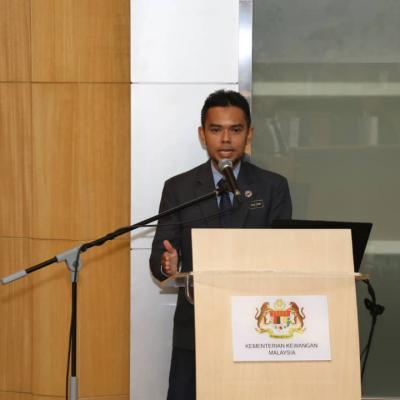 Sesi Lawatan Akademik UiTM Cawangan Sarawak Ke MOF