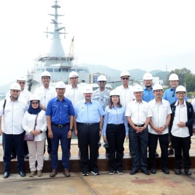 Lawatan Kerja Menteri Kewangan II ke Lumut Naval Shipyard (LUNAS)