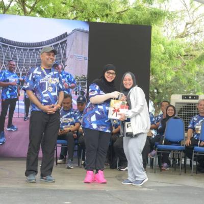 Larian Kewangan 2024