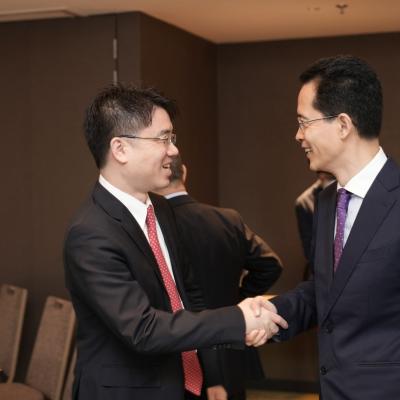 Delegasi negara-negara ASEAN+3 mengadakan beberapa mesyuarat dua hala