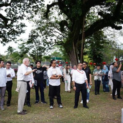 The Pocket Social Program