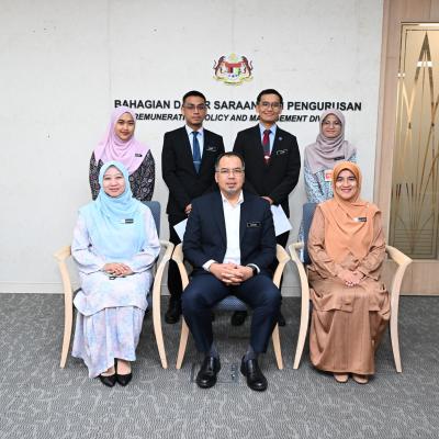 Sesi Penyerahan Surat Penempatan Praktikal 