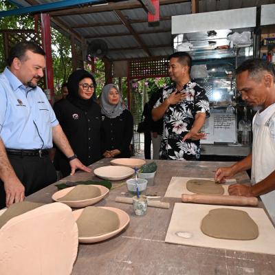 Sesi Lawatan Kerja & Libat Urus Bersama Pengurusan LADA