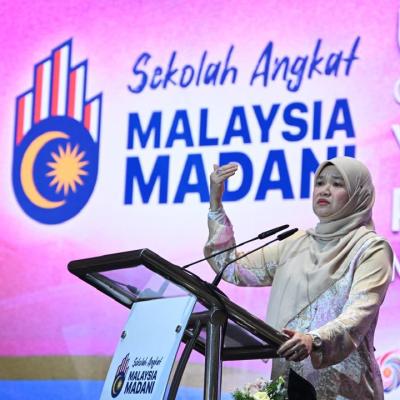 Majlis Peluncuran Sekolah Angkat MADANI