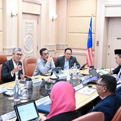Sesi Libat Urus Bersama Kementerian Pelaburan, Perdagangan & Industri