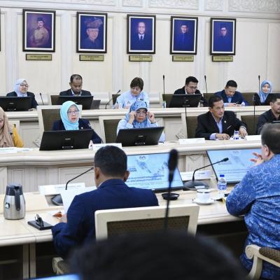 Sesi Libat Urus bersama Menteri di Jabatan Perdana Menteri (Wilayah Persekutuan)