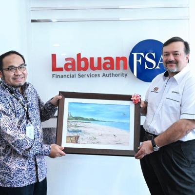 Sesi Lawatan Kerja Di Ujana Kewangan, Labuan4