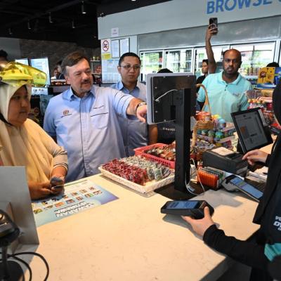 Sesi Tinjauan Di Stesen Petronas Jalan Pohon Batu, Labuan