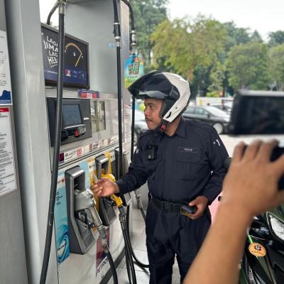 Sesi Tinjauan Di Stesen Petron Taman Tun Dr. Ismail