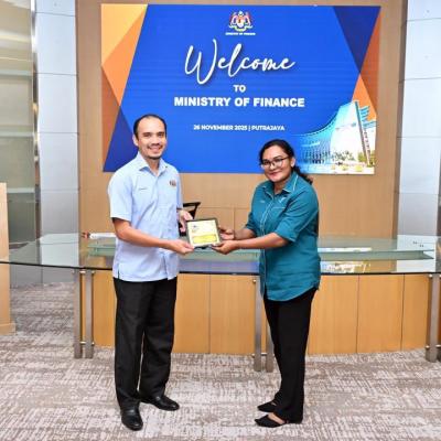 Sesi Lawatan Akademik Oleh Menara International College, Perak