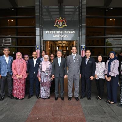 Sesi Clock-In Timbalan Menteri Kewangan Baharu