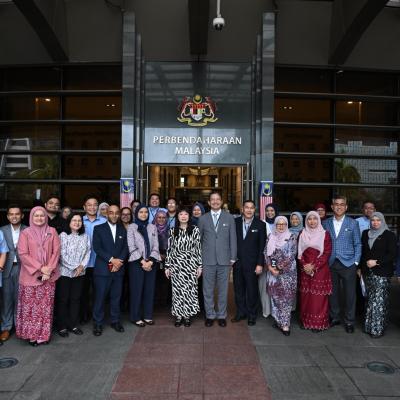 Sesi Clock-In Timbalan Menteri Kewangan Baharu