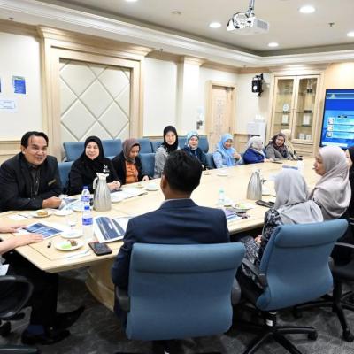 Sesi Lawatan Timbalan Menteri Kewangan Ke BUU
